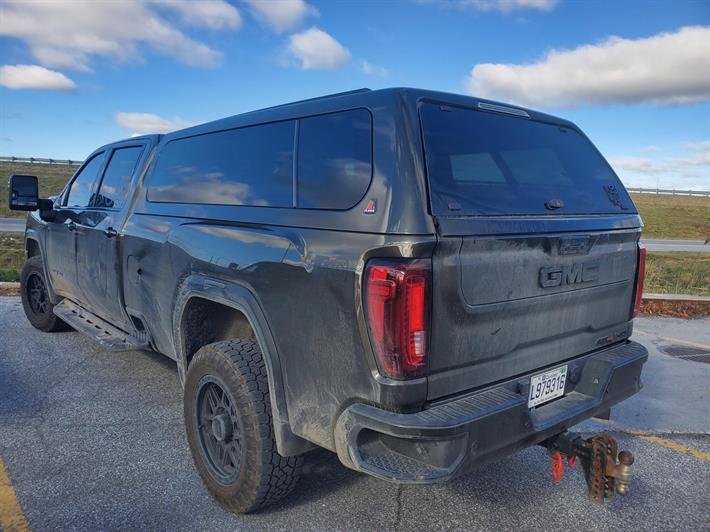 Boite de fibre LEER 100R GMC sierra ou Chevy Silverado 20142018 avec boite de 8' Boite de fibre LEER 100R GMC sierra ou Chevy Silverado 20142018 avec boite de 8'